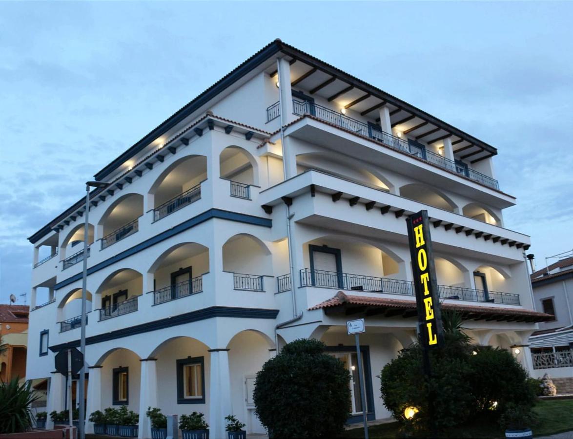 Hotel Rosa Dei Venti Кастельсардо Экстерьер фото