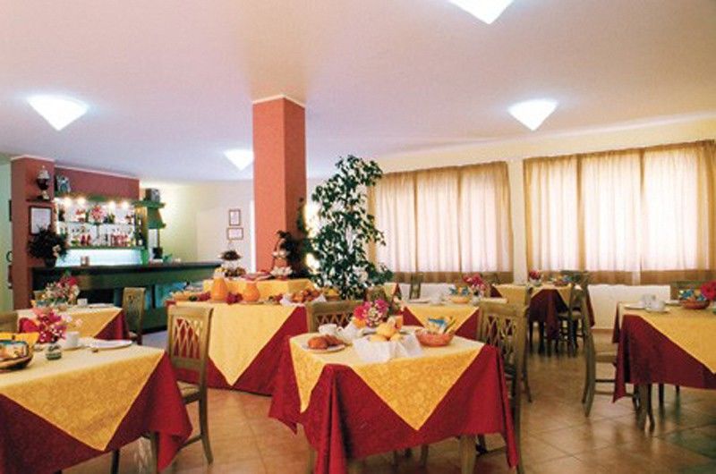 Hotel Rosa Dei Venti Кастельсардо Экстерьер фото