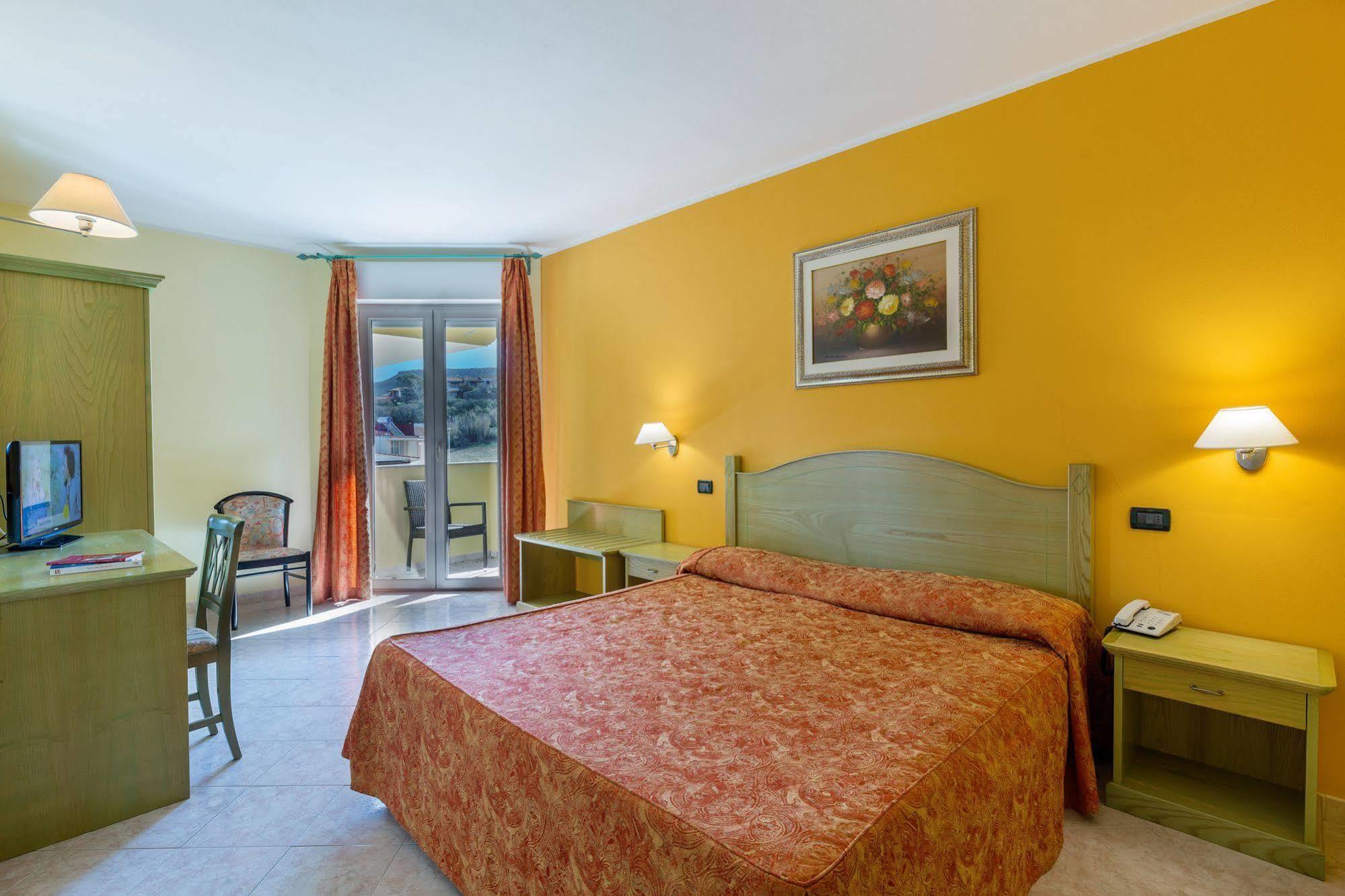 Hotel Rosa Dei Venti Кастельсардо Экстерьер фото